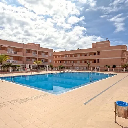Lovely 2 Bedroom With Pool And View, K26 Holiday home *