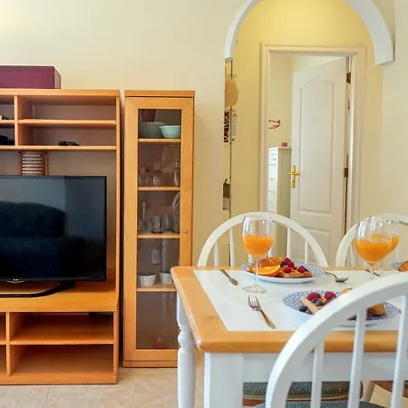 Lovely 2 Bedroom With Pool And View, K26 Holiday home