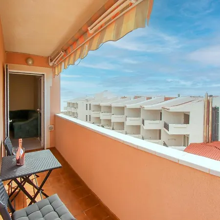 Lovely 2 Bedroom With Pool And View, K26 Holiday home
