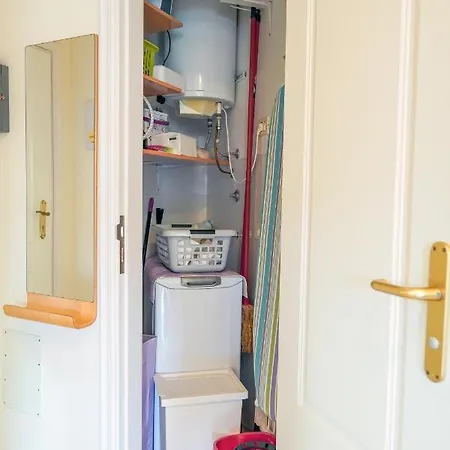 Lovely 2 Bedroom With Pool And View, K26 Holiday home *