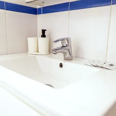 Lovely 2 Bedroom With Pool And View, K26 Feriehus