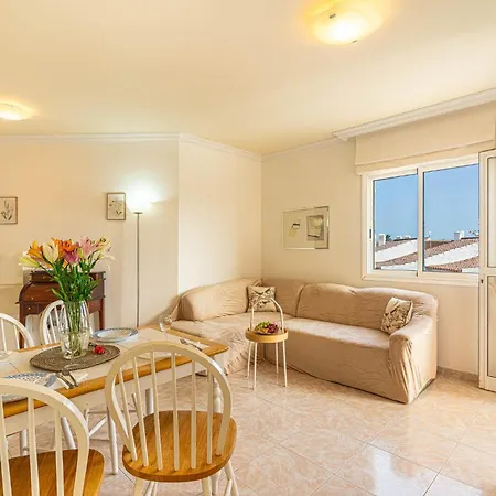 Costa Sol Seaside Tatil Evi