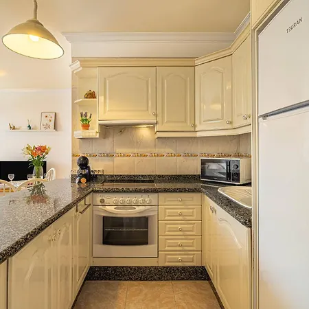 Дом отдыха Costa Sol Seaside Коста-дель-Силенцио