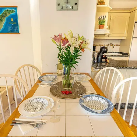 Costa Sol Seaside Tatil Evi